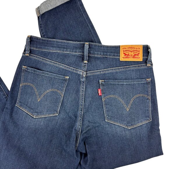 Levis Cropped Denim Jeans Womens Size 28 Blue Tapered Leg Mid Rise Cuffed Hem - Picture 8 of 9
